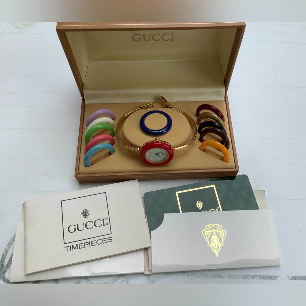 Beautiful Gucci bangle watch set ❤️‍🔥❤️‍🔥